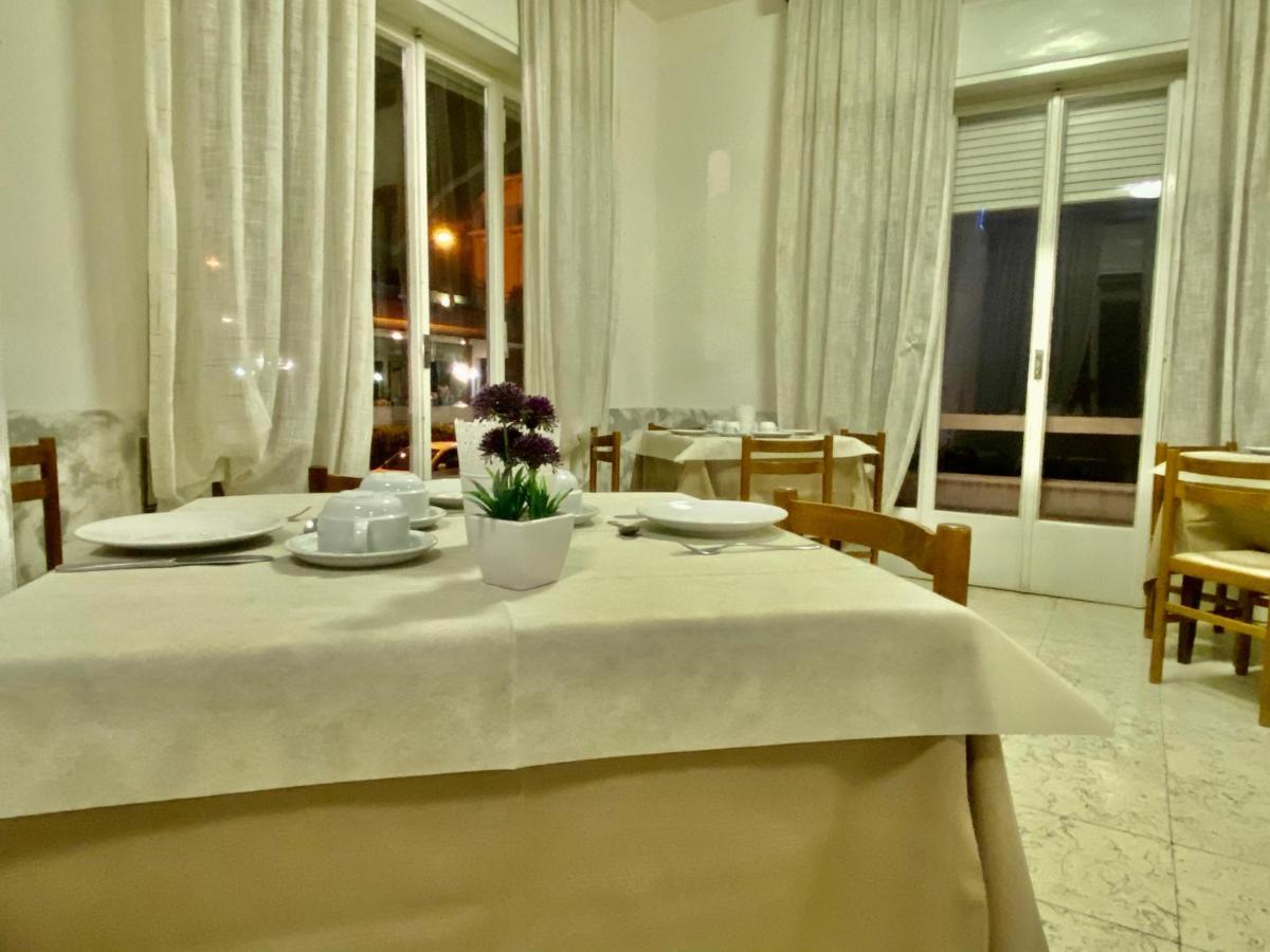 Villa Derna Римини Экстерьер фото